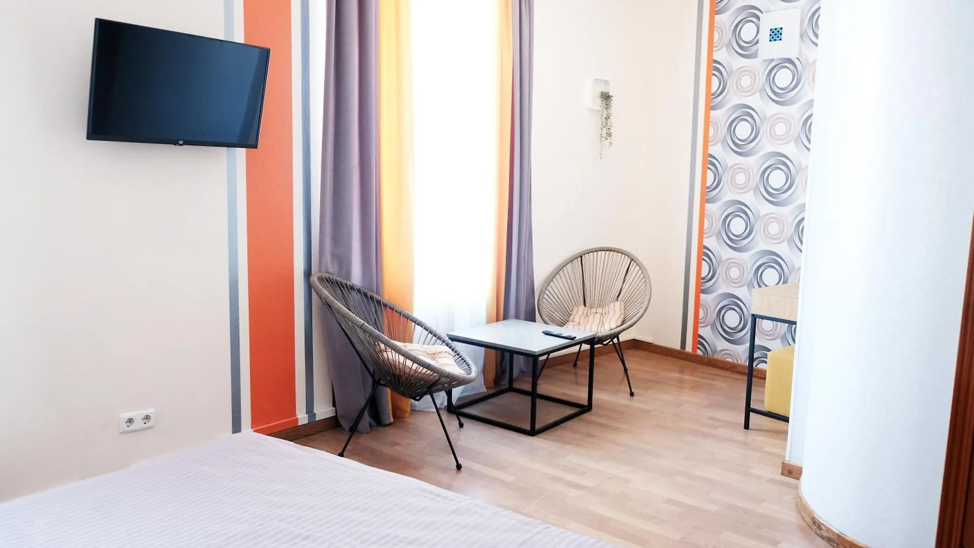 Hotel apartamentowy Uneed Hotel - Готельні Номери Біля Вокзалу Kijów Ukraina