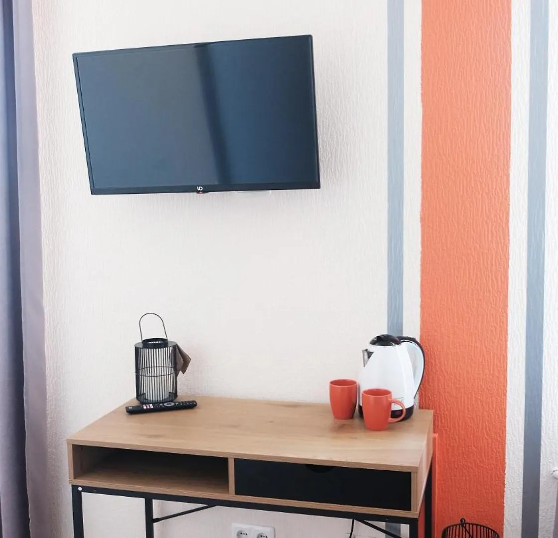 Uneed Hotel - Готельні Номери Біля Вокзалу Kijów