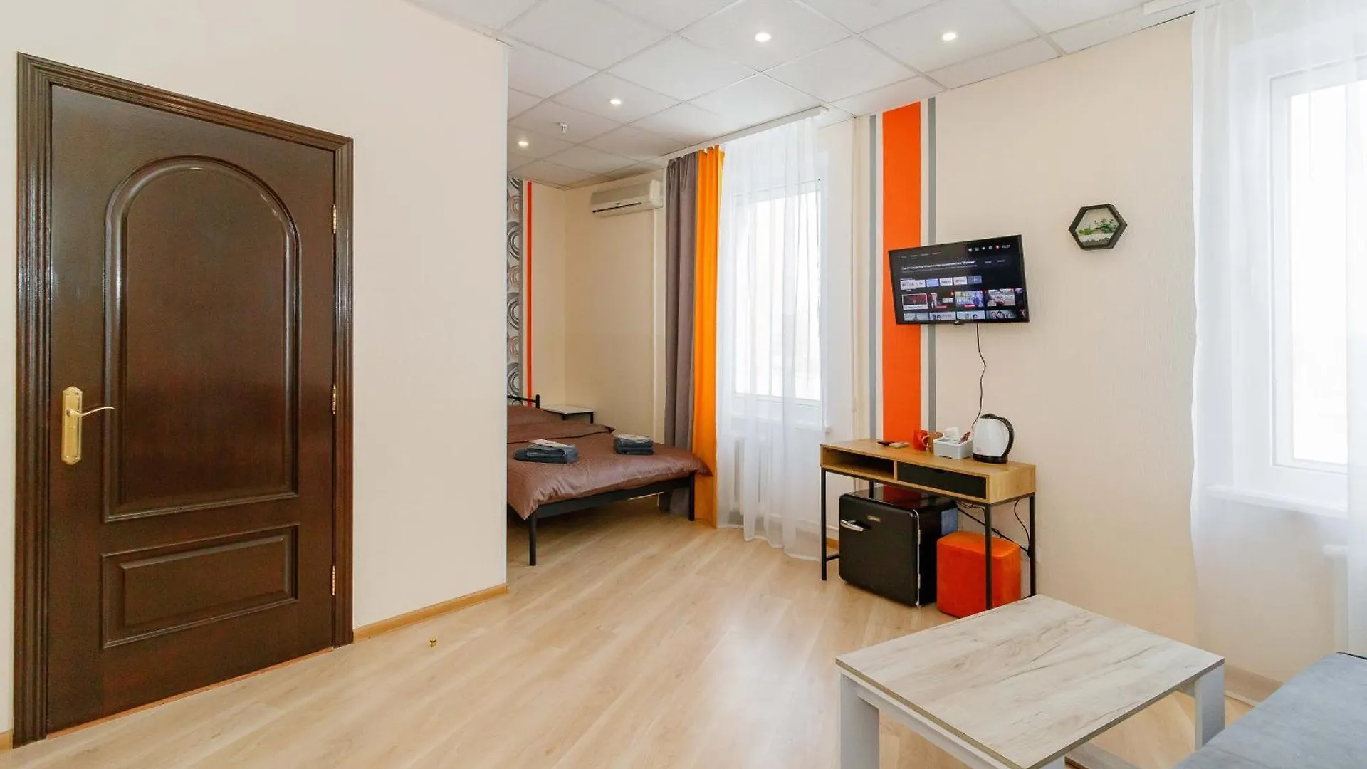 Uneed Hotel - Готельні Номери Біля Вокзалу Kijów 0*,